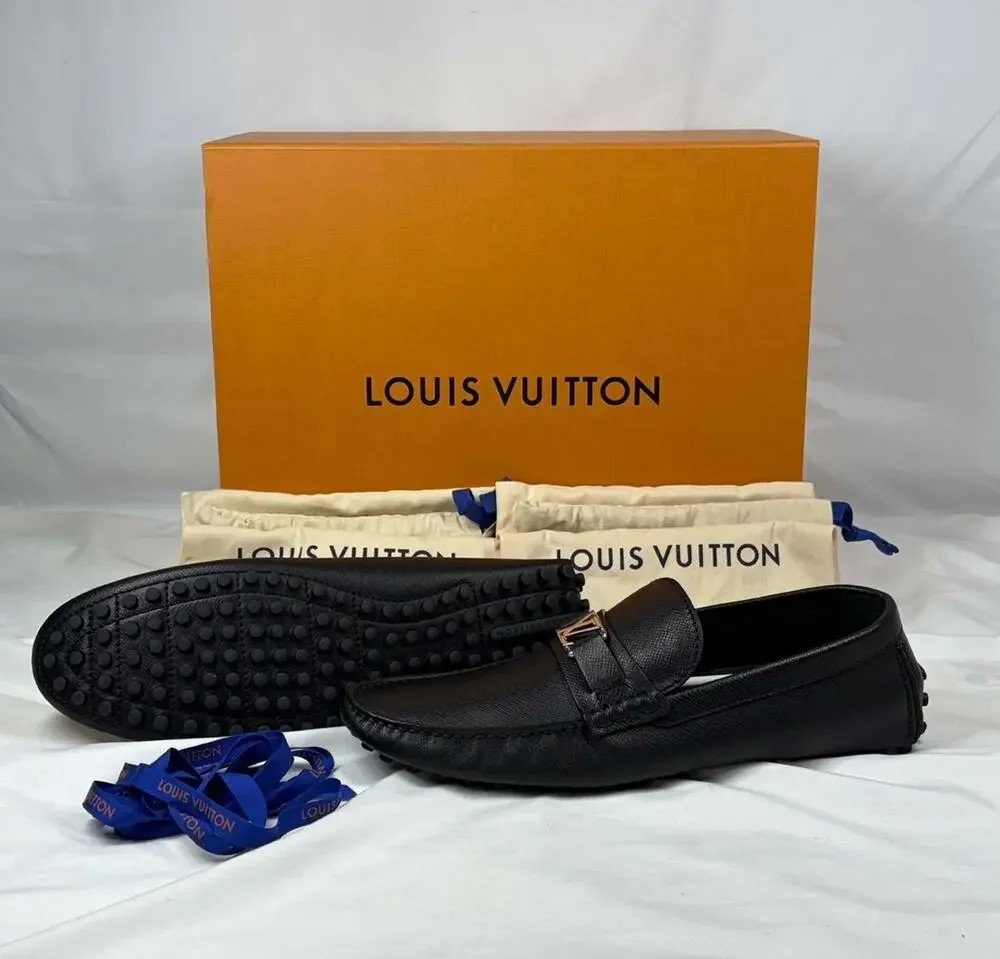 Louis Vuitton Hockenheim Driving Moccasin Loafers Mens SZ 10.5 SPB JA-366314